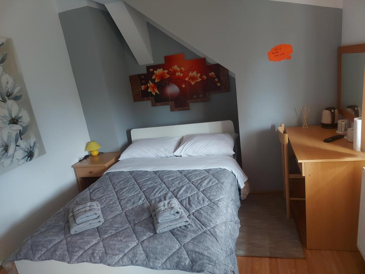 Guest House Neno Огулин Экстерьер фото