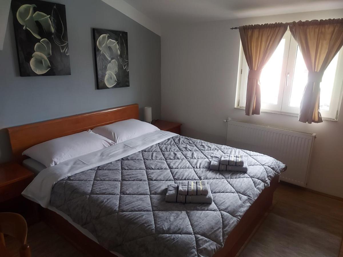 Guest House Neno Огулин Экстерьер фото