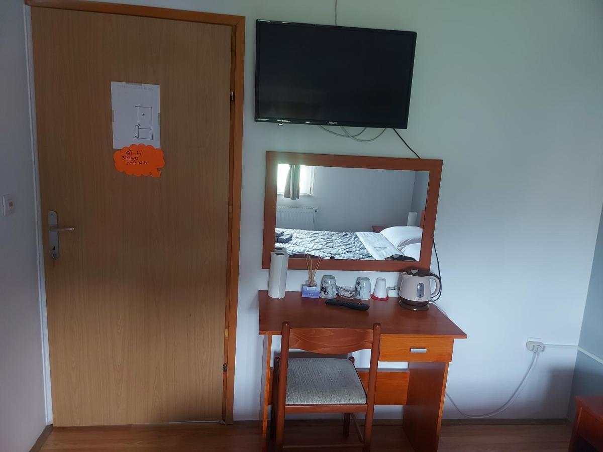 Guest House Neno Огулин Экстерьер фото