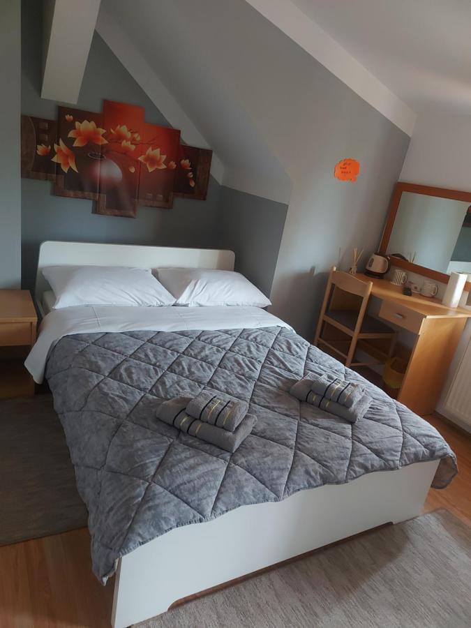 Guest House Neno Огулин Экстерьер фото