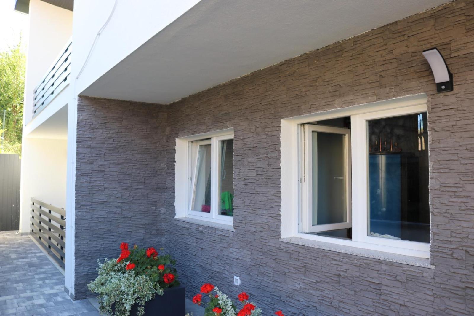 Guest House Neno Огулин Экстерьер фото