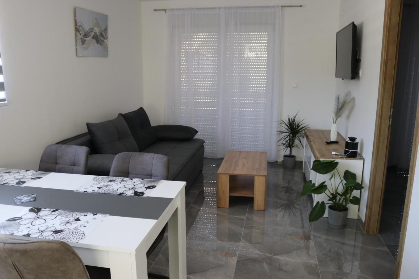 Guest House Neno Огулин Экстерьер фото