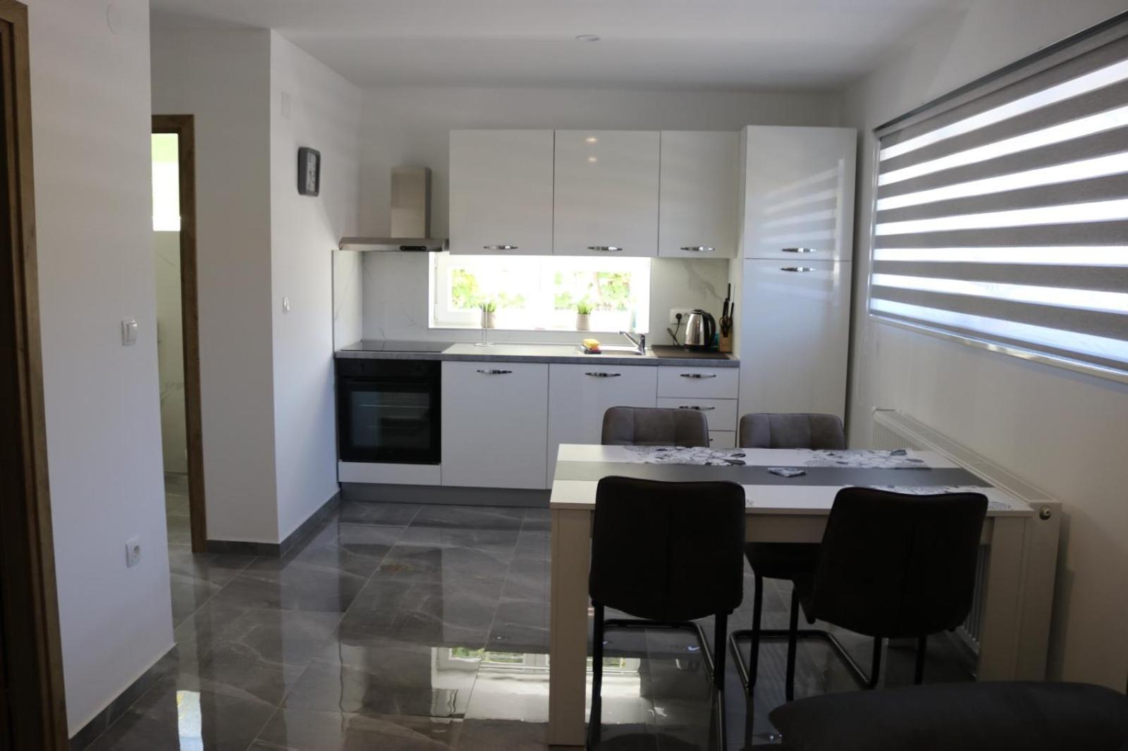 Guest House Neno Огулин Экстерьер фото