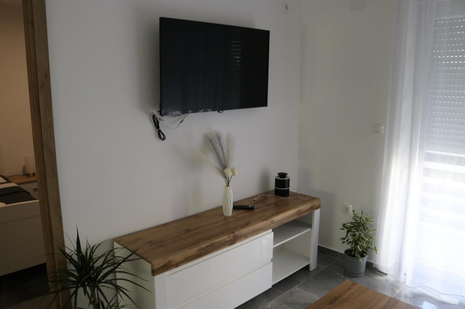 Guest House Neno Огулин Экстерьер фото