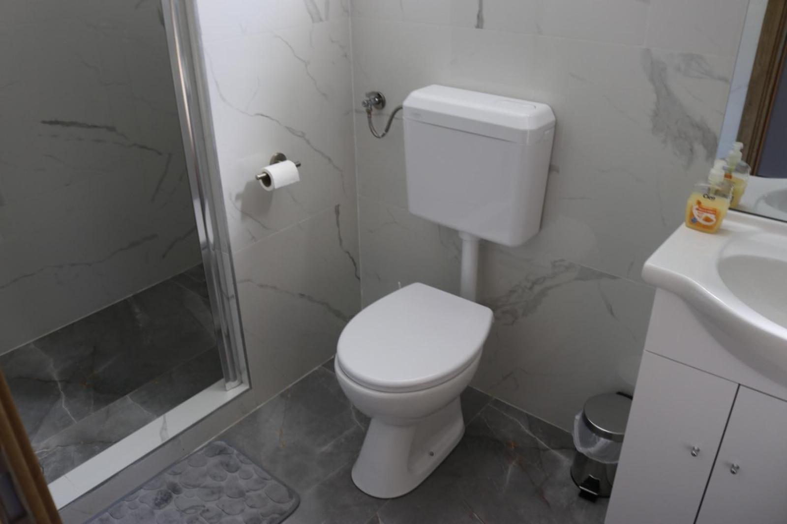 Guest House Neno Огулин Экстерьер фото