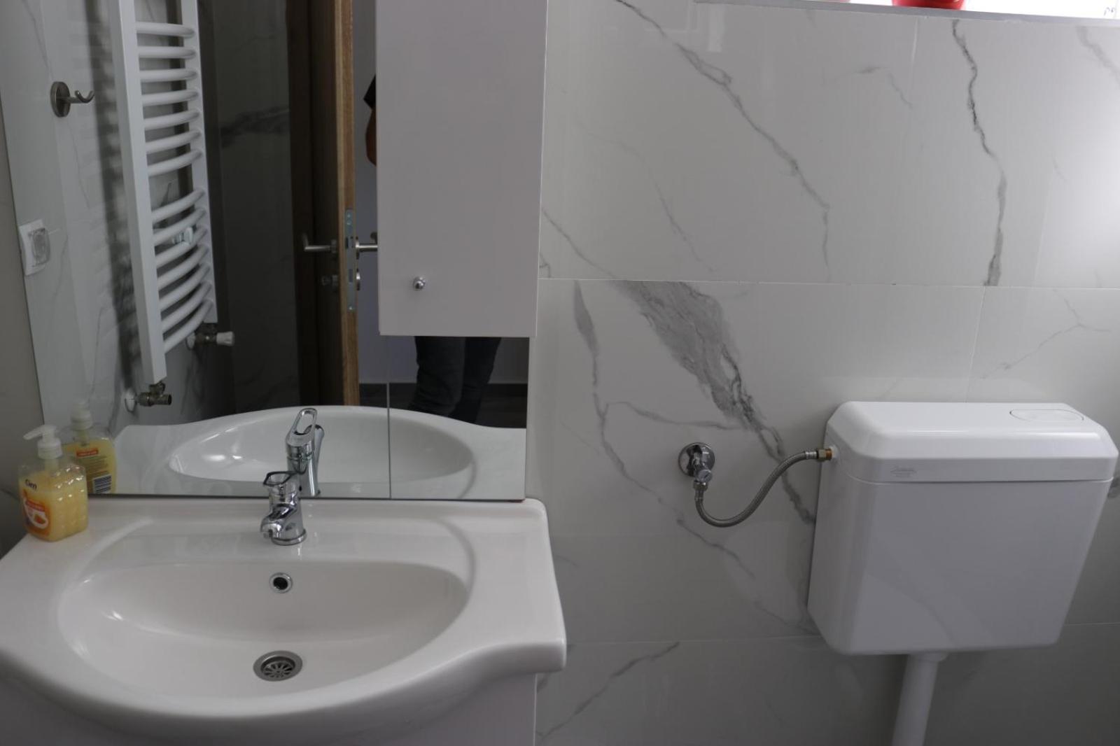 Guest House Neno Огулин Экстерьер фото
