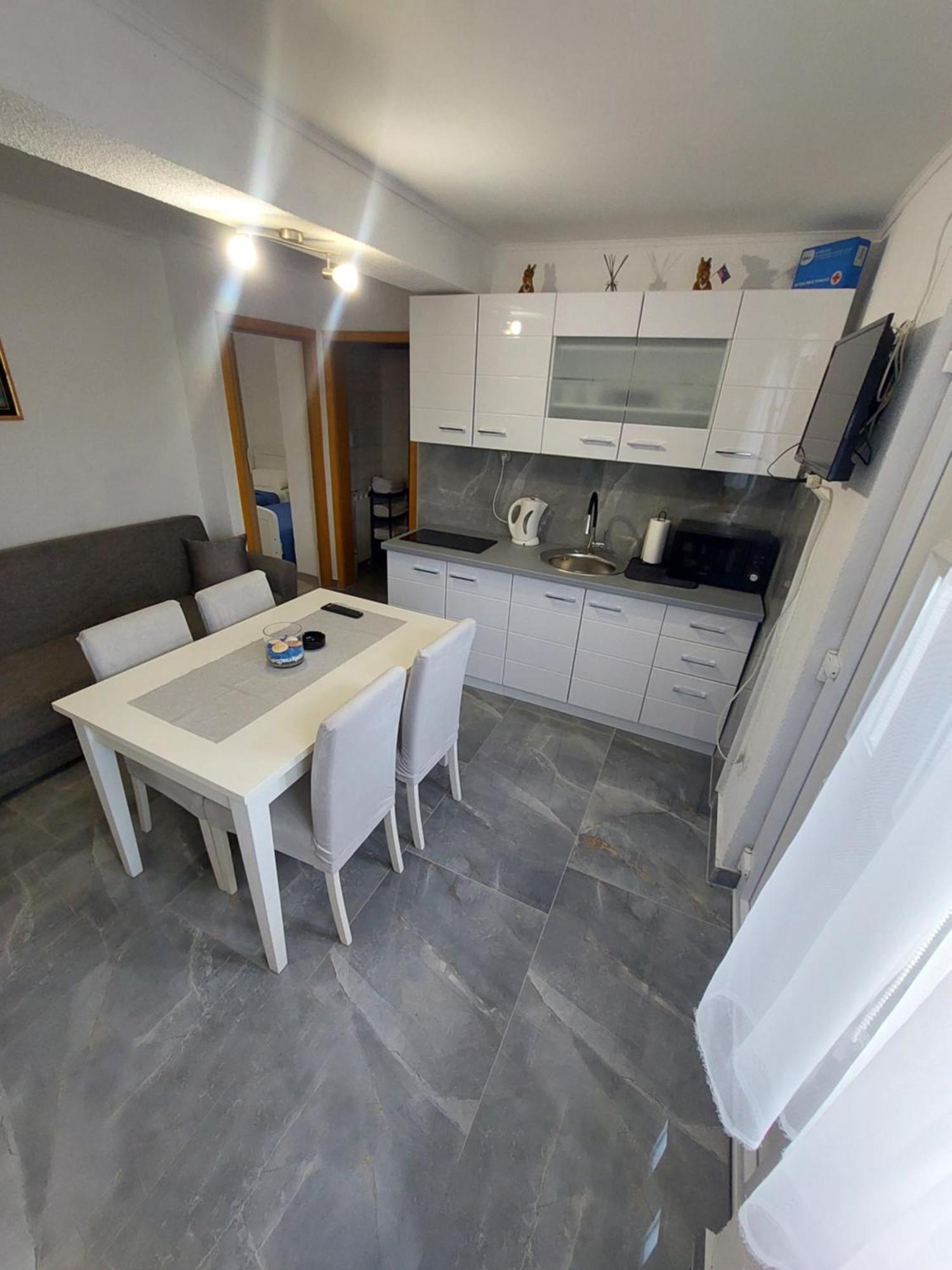Guest House Neno Огулин Экстерьер фото