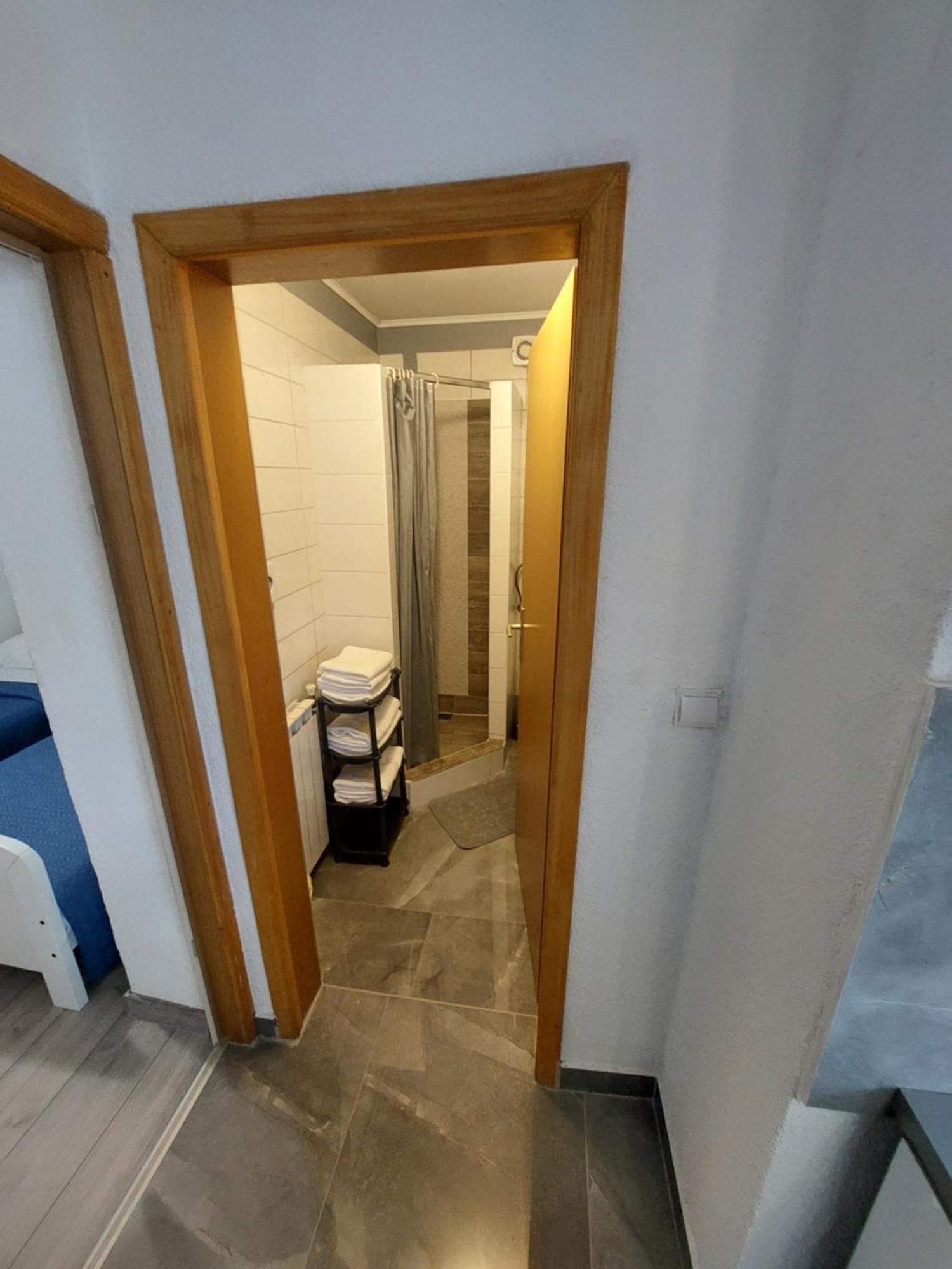 Guest House Neno Огулин Экстерьер фото