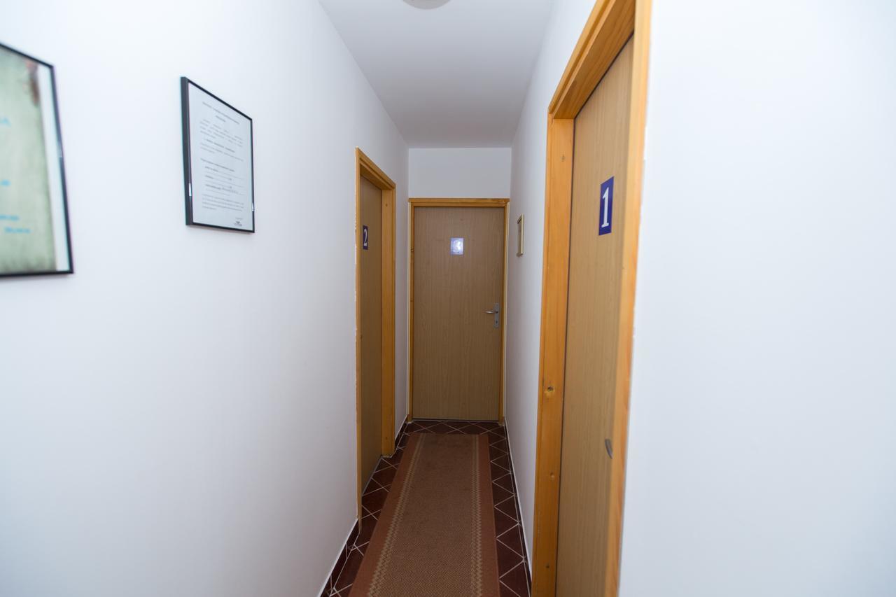 Guest House Neno Огулин Экстерьер фото